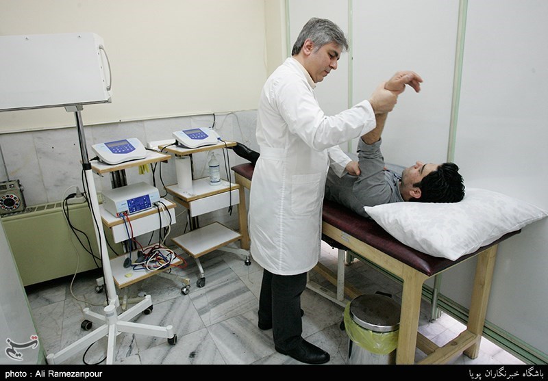 درمان ضایعات دست با بالاترین کیفیت در مرکز جامع توانبخشی هلال احمر