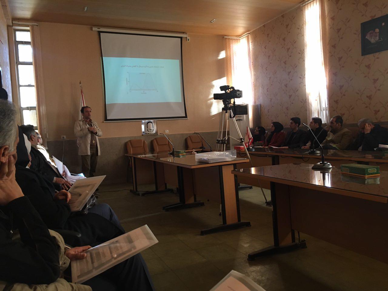 کارگاه آموزشی ساخت بریس بلند اندام تحتانی کربن کامپوزیت در استان اصفهان