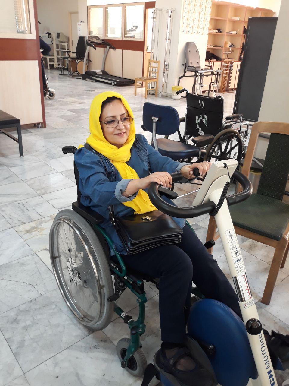 کاردرمانی توانبخشی هلال احمر نقش مهمی در روند بهبود بیماری من داشته است
