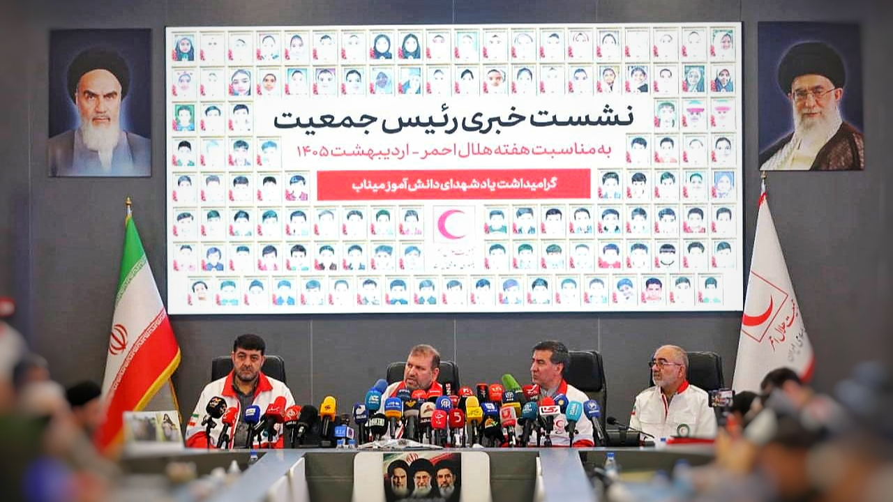 «هلال در میدان»؛ حضور تیمهای بهداشت و درمان در مناطق محروم و افتتاح داروخانههای هلالاحمر همزمان با فرا رسیدن هفته هلال احمر