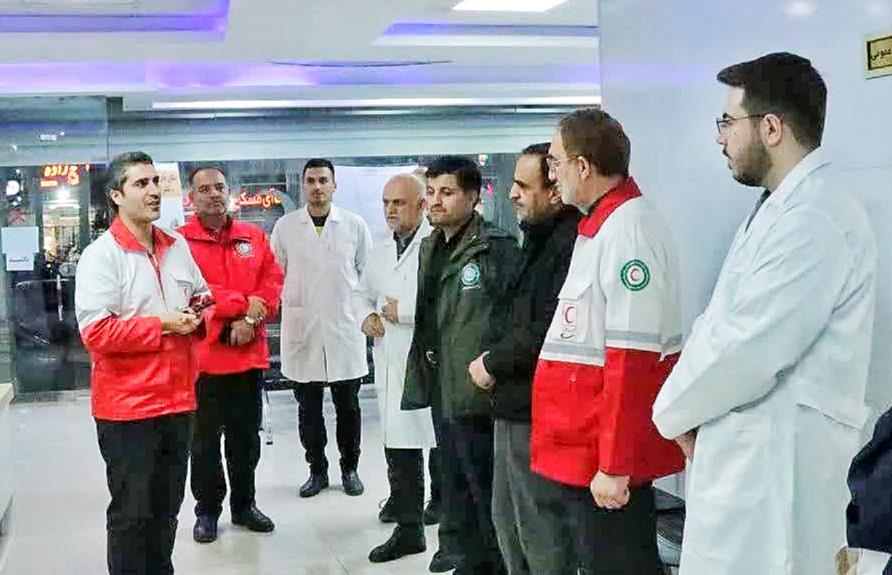 دکتر دهقان: فداکاری نیروهای هلالاحمر در ایام جنگ رمضان، جلوهای از حماسه خدمت بیوقفه است