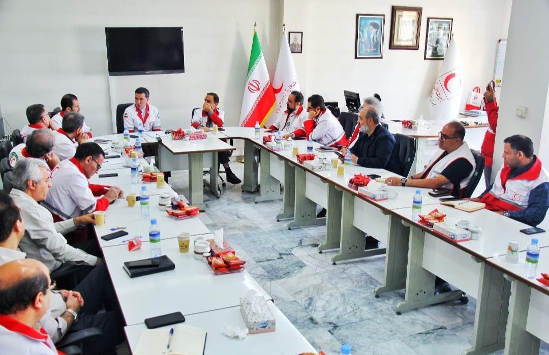 دکتر درویش پور : سرمایه اجتماعی جمعیت هلال احمر ، مرهون جانفشانی امدادگران و مجاهدت خاموش کادر درمان در بحرانهاست